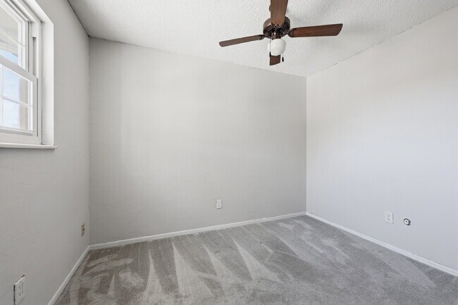 Building Photo - $2,145.95 with $300 off the first month's rent, 4 Beds - 2 Bath, Single Family Home in Colorado S...