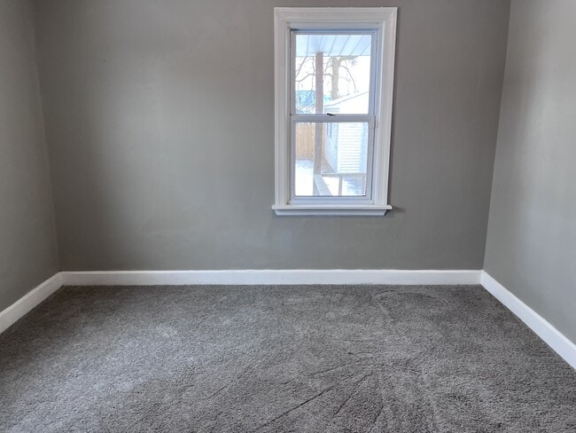 Building Photo - 3017 Kleinpell St