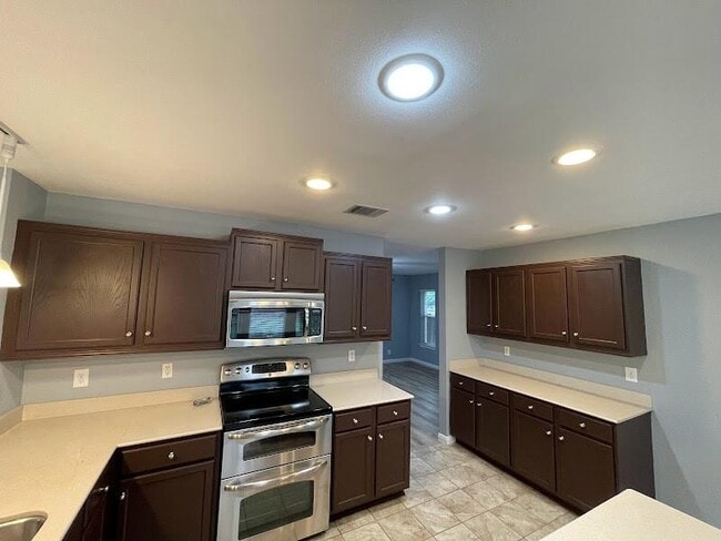 Building Photo - 1825 Red Rock Dr