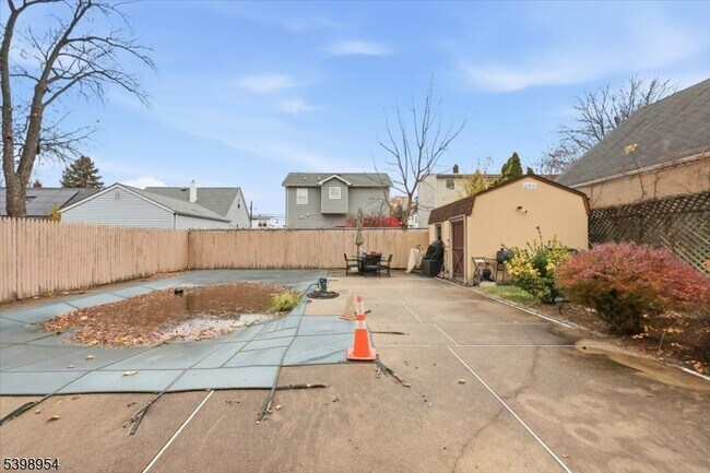 Building Photo - 67 Norwood Ave