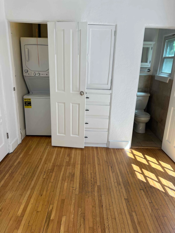 Building Photo - 3106 Broadway