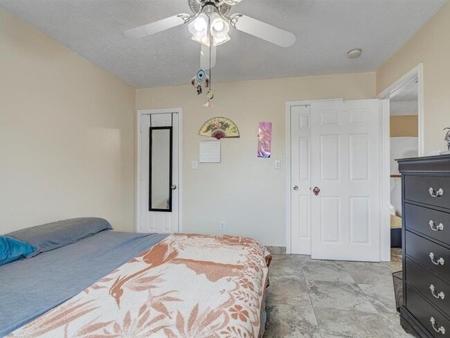 Building Photo - 8422 Tavenor Ln