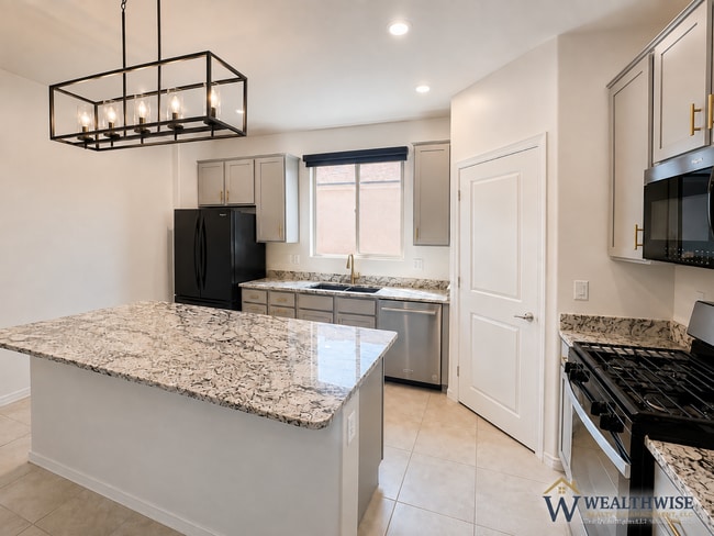 Building Photo - BEAUTIFULLY UPGRADED EXCEPTIONAL HOME WITH MOUNTAIN VIEWS IN SAGUARO HAVEN