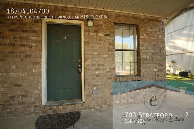 Building Photo - 703 Stratford Dr