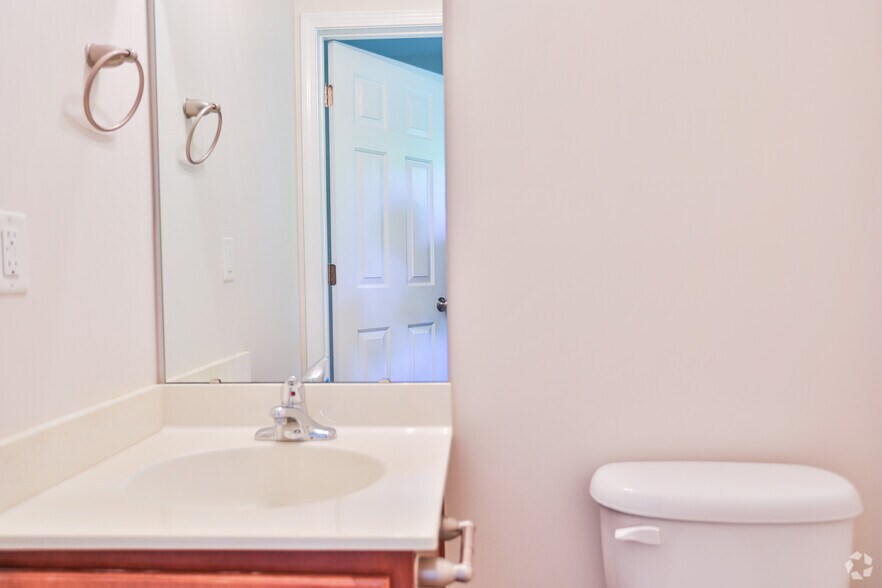 Meadow Creek Townhomes 609 Easy St Concord NC 28027 Apartment Finder