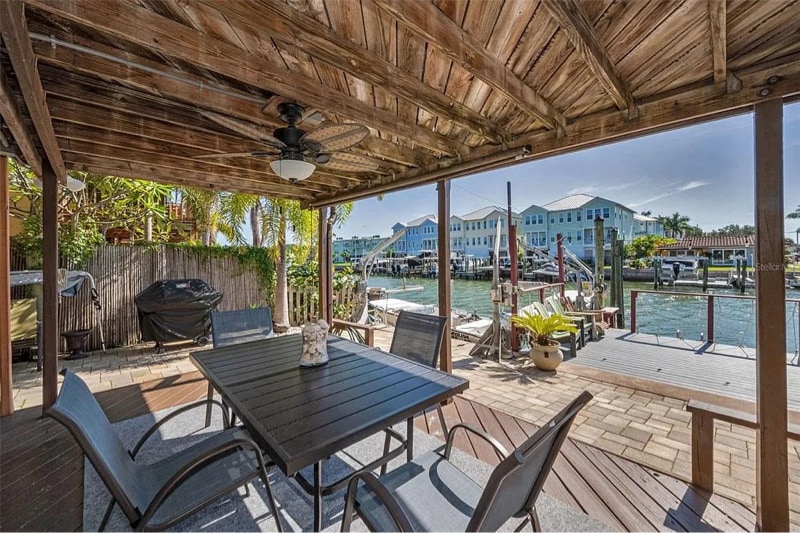 Building Photo - 2685 St Joseph Dr