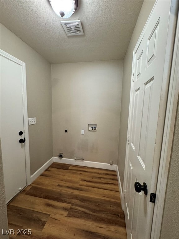Building Photo - 910 Elegant Coral Ave