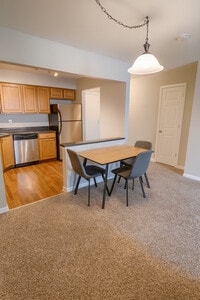 Building Photo - 1100 N Plum Grove Rd