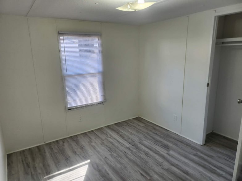 Building Photo - 1512 Orchard Farm Ln