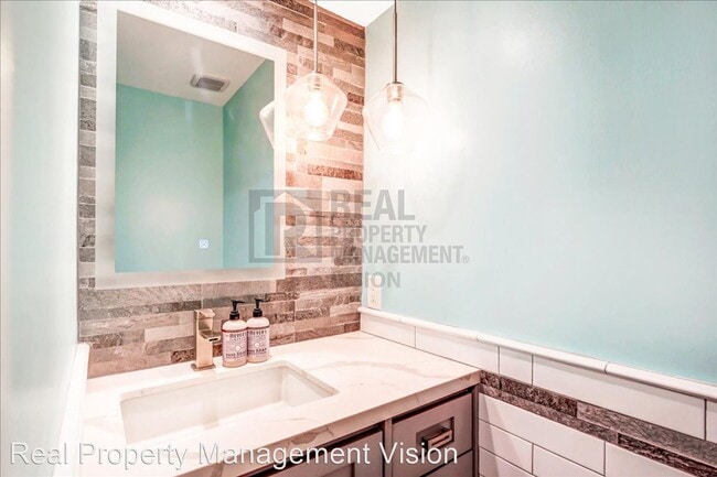 Building Photo - 3 br, 2.5 bath House - 3928 Ackerman Drive