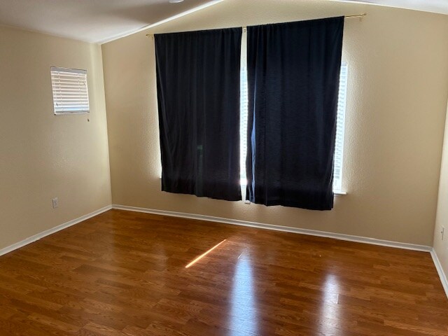 Building Photo - 3645 Yacht Dr