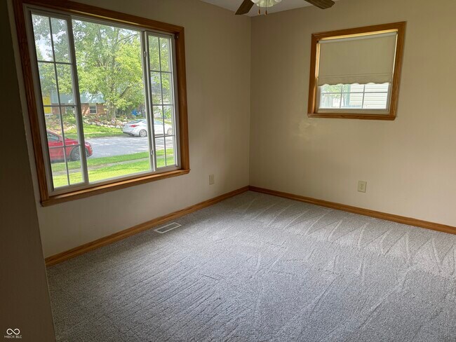 Building Photo - 5426 Pappas Dr