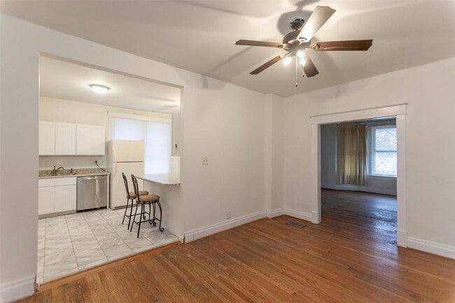 Building Photo - 5334 Gilson Ave