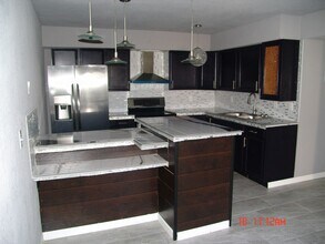 Building Photo - 630 S Morris