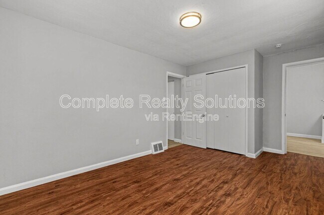 Building Photo - 40 S Hartnett Ave