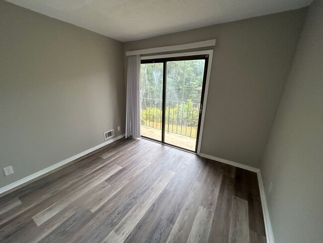 Building Photo - 240-53 Jamil Road, Columbia, SC 29210