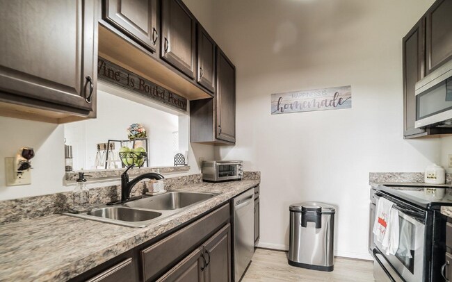 Building Photo - 6607 Rapid Water Way