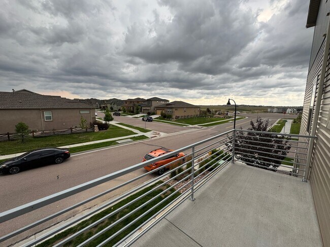 Building Photo - Modern 3-Story Corner Lot Home with Hot Tu...