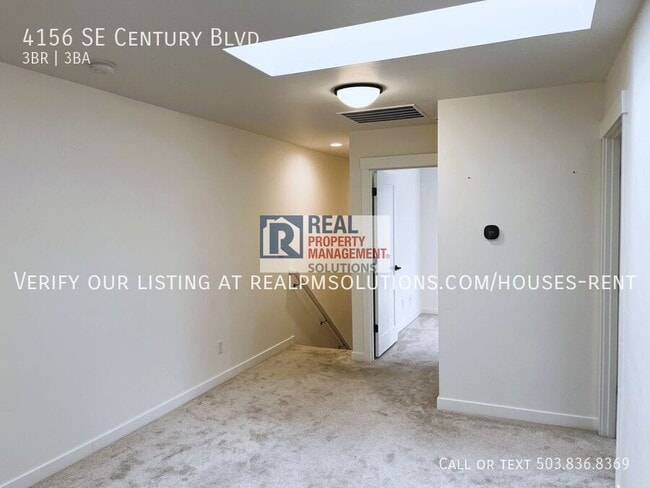 Building Photo - 4156 SE Century Blvd