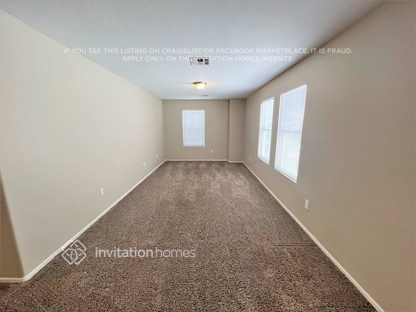 Building Photo - 10621 E Plata Ave