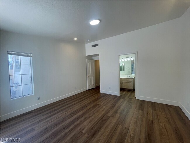 Building Photo - 2538 Furnace Creek Ave