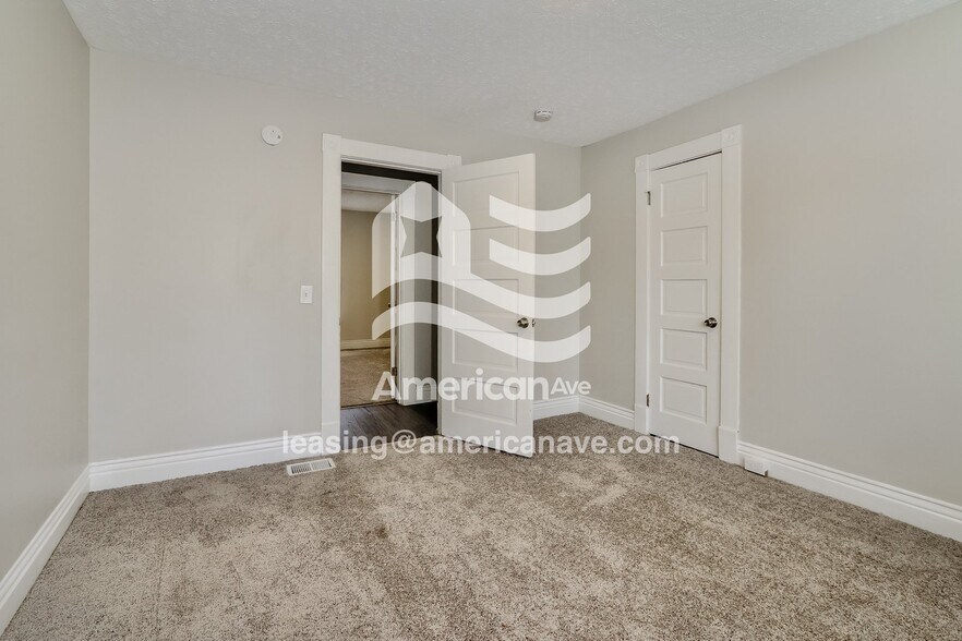 Building Photo - 1216 S 32nd St