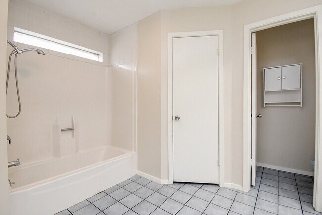 Building Photo - 22814 Coriander Dr