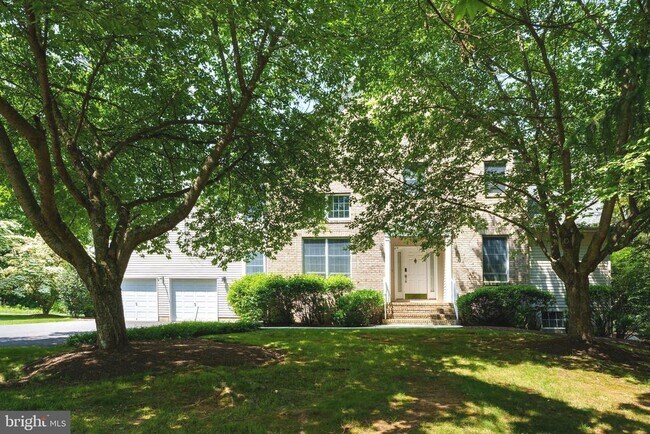Building Photo - 22 Stonewall Cir