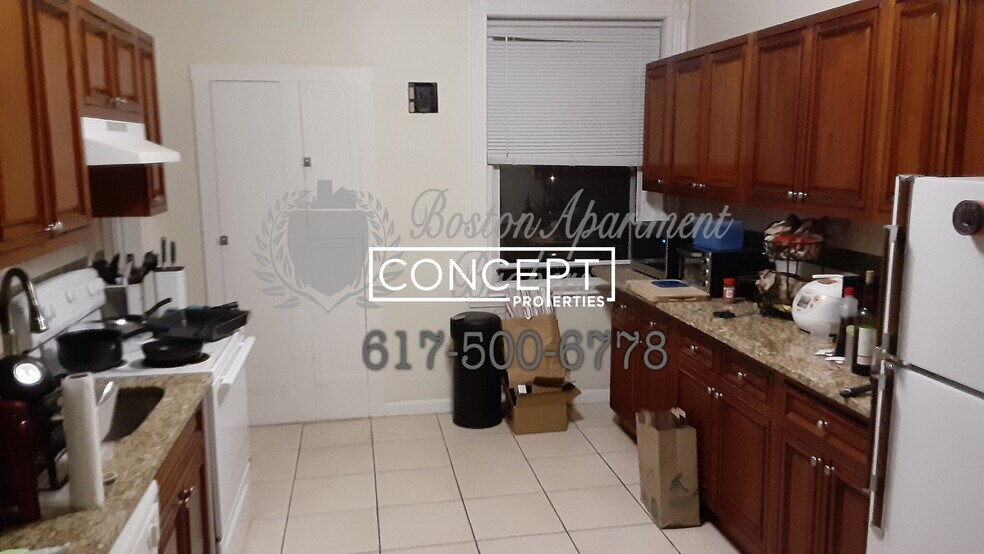 Building Photo - 22 Euston St