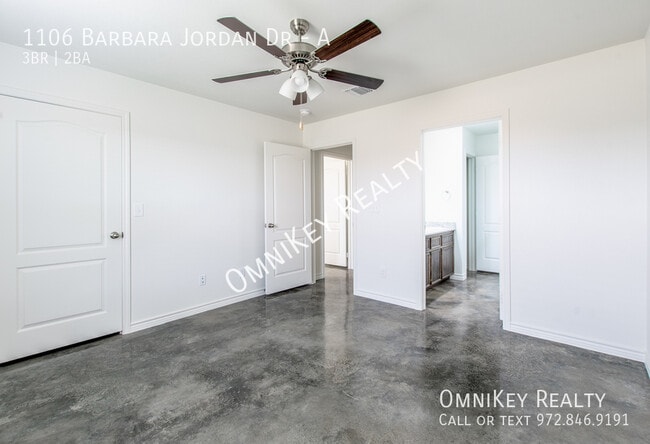 Building Photo - 1106 Barbara Jordan St