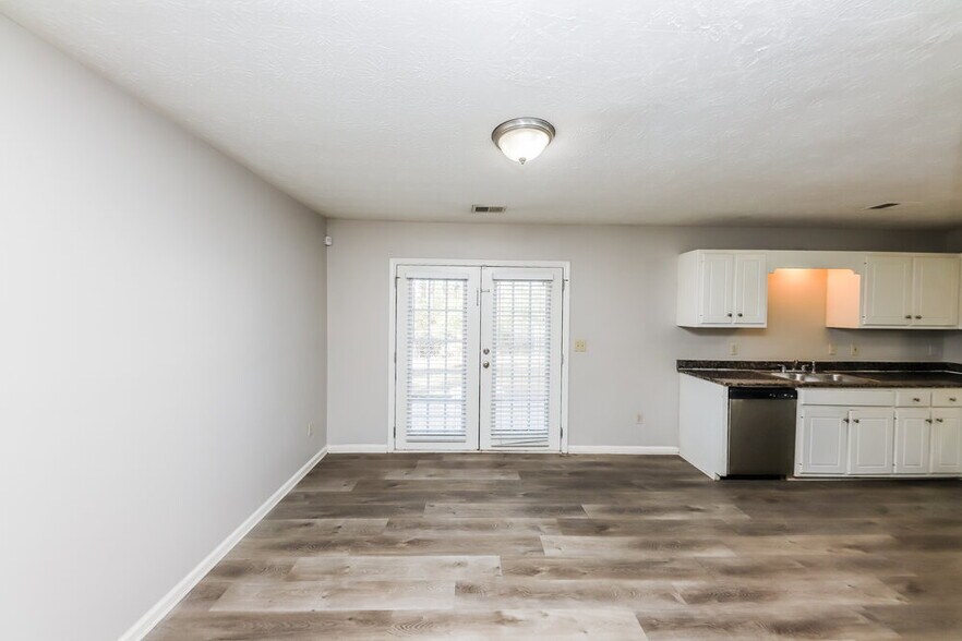 Building Photo - 350 Anna Ave