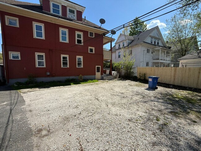 Building Photo - 432 Sumner Ave