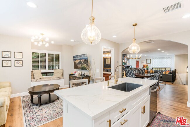 Building Photo - 18100 Burbank Blvd