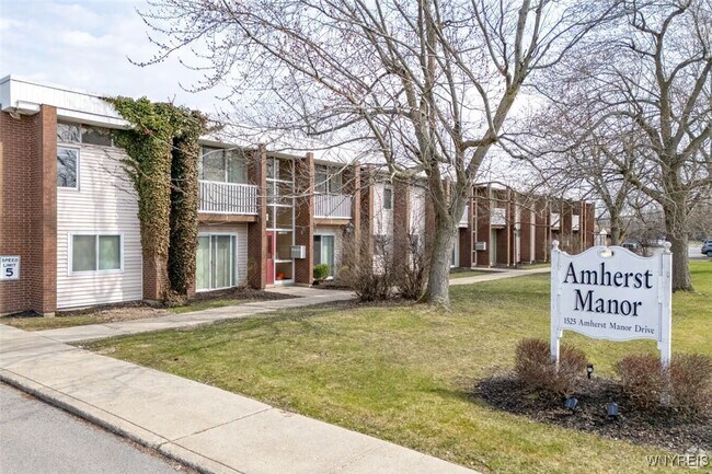 Primary Photo - 1525 Amherst Manor Dr