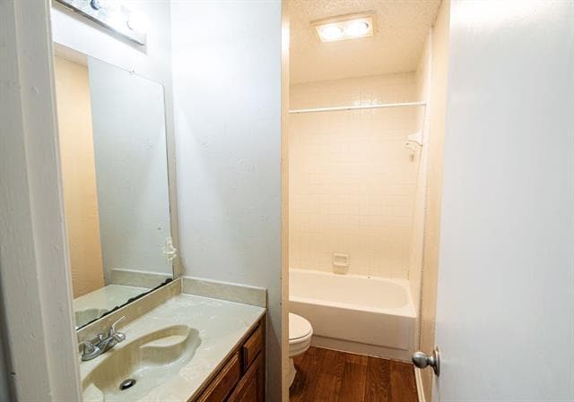 Building Photo - 604 Rawhide Ct