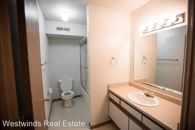 Building Photo - 2 br, 1 bath House - 2536 Rushmore Drive