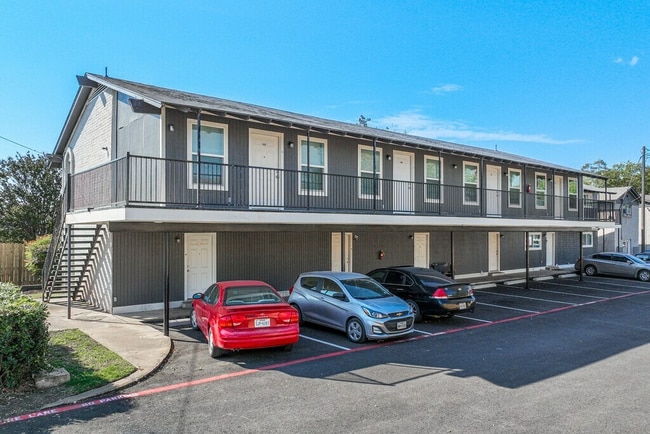 5_1.jpg - Legacy Apartments