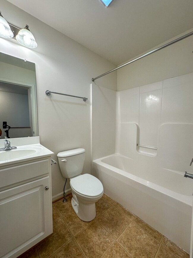 Building Photo - Sycomore Square Town House 3bed/2.5baths