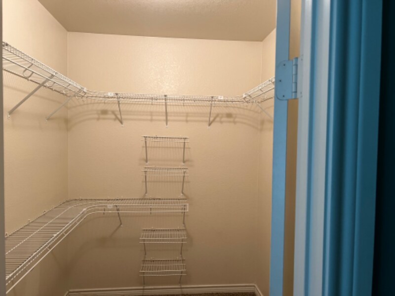 Building Photo - 1738 Summerwood Ln