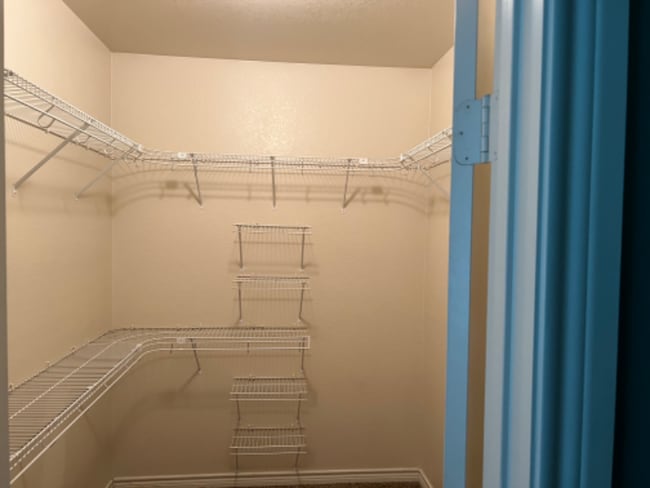 Building Photo - 1738 Summerwood Ln