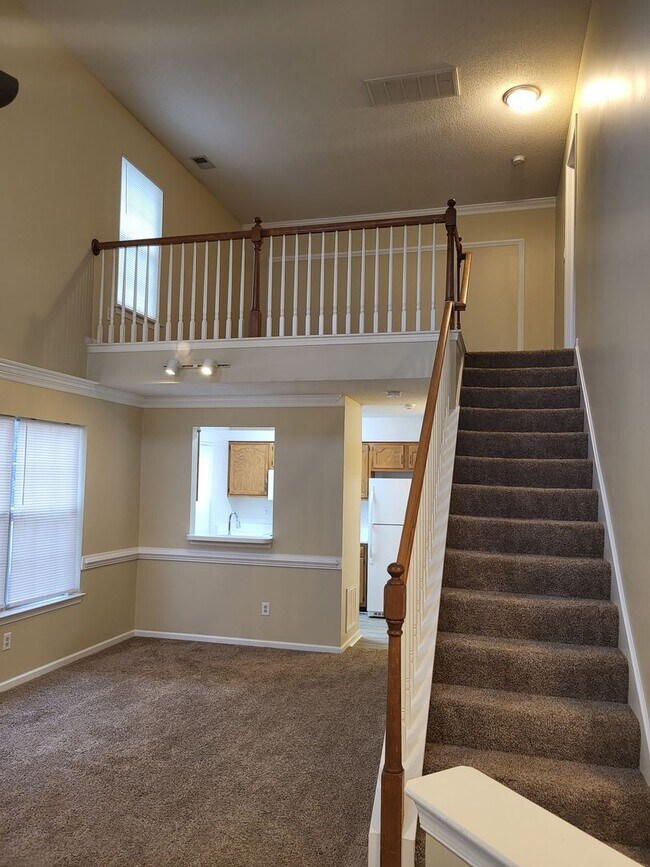 Building Photo - ADKINS RESERVE/SUMMERWIND