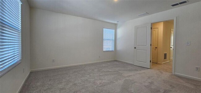 Building Photo - 323 Winton Wy