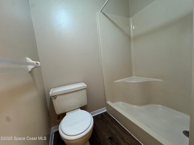 Building Photo - 2917 Regency Dr