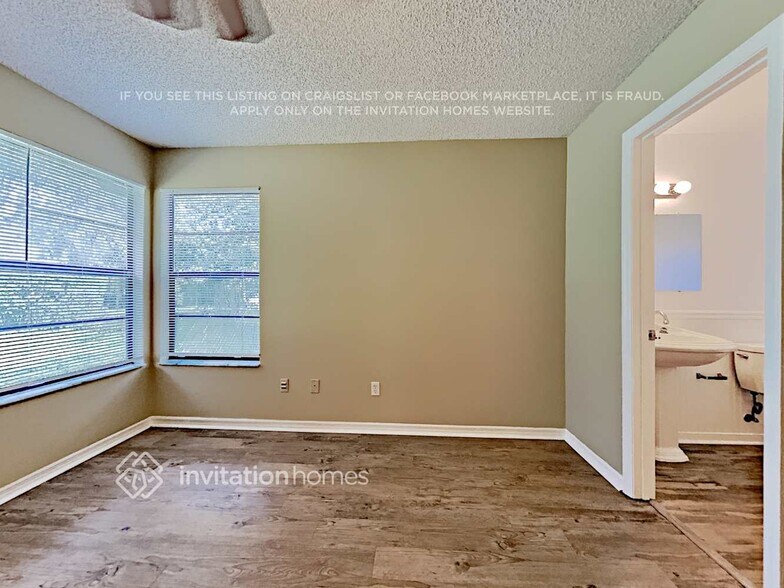 Building Photo - 1082 Leeward Dr