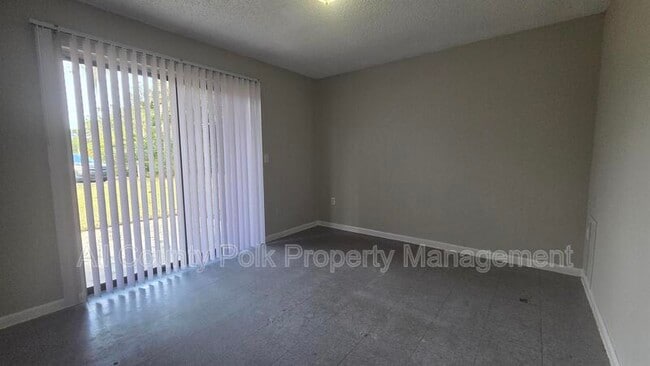 Building Photo - 2936-2938 8 Iron Dr