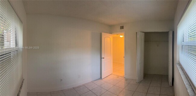 Building Photo - 11501 NW 44th St