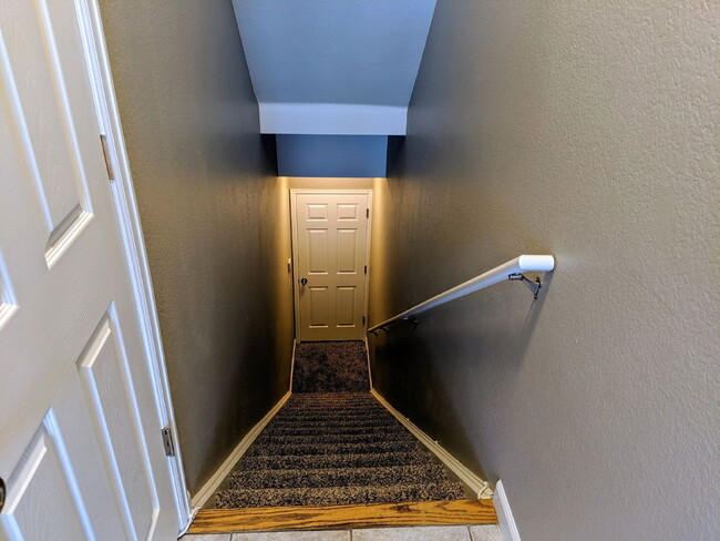 Building Photo - 2850 W Centennial Dr