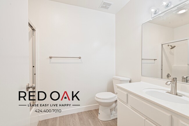 Building Photo - 8430 1/2 Cedros Ave-333