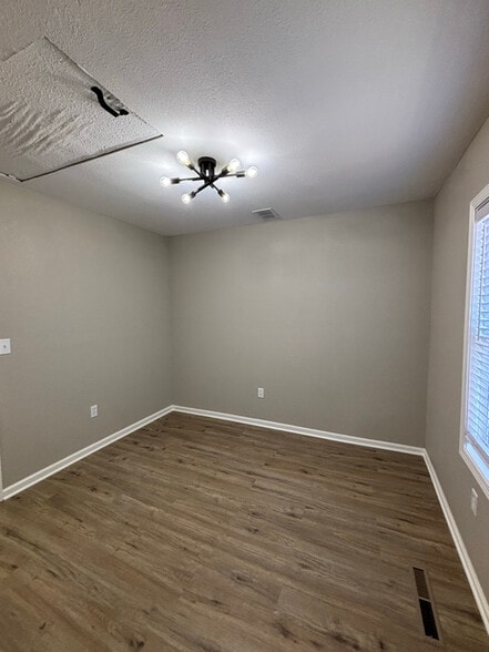 Building Photo - 501 NE 67th St