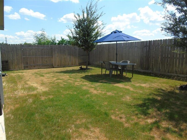 Building Photo - 308 Majestic Cedar Ct